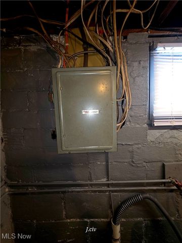 983 Garden Street NW, Warren, OH 44485