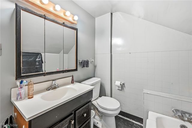 983 Garden Street NW, Warren, OH 44485