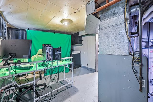 983 Garden Street NW, Warren, OH 44485