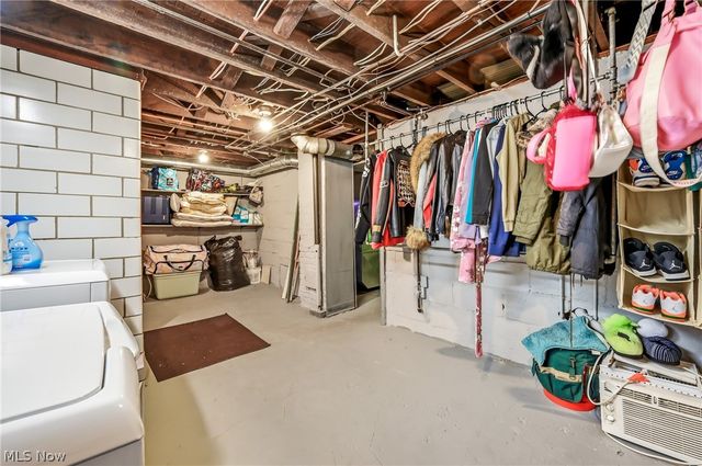 983 Garden Street NW, Warren, OH 44485