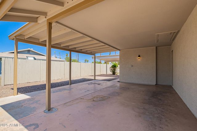 10702 W CHERRY HILLS Drive, Sun City, AZ 85351