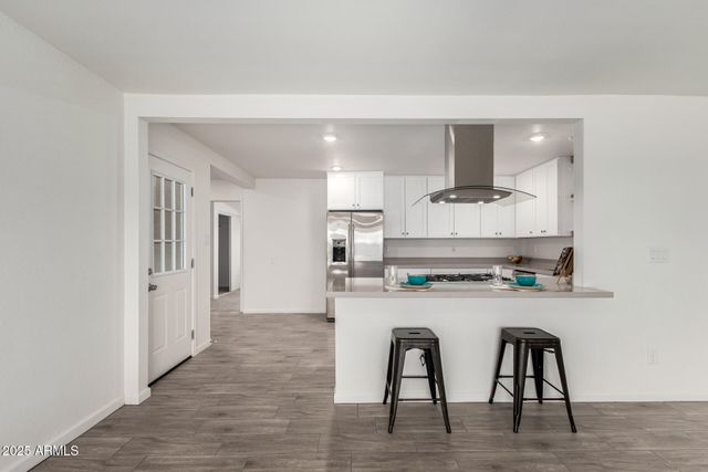 10702 W CHERRY HILLS Drive, Sun City, AZ 85351