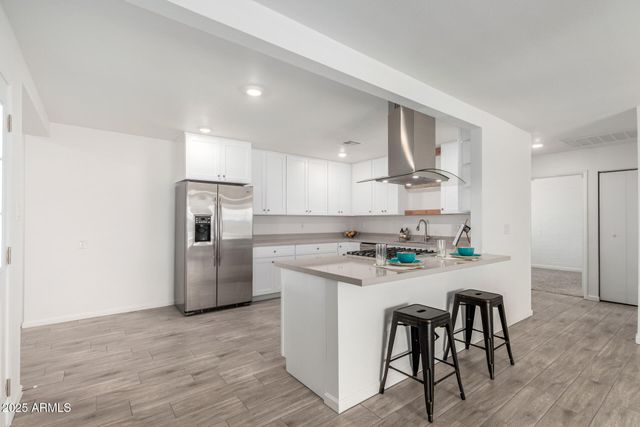 10702 W CHERRY HILLS Drive, Sun City, AZ 85351