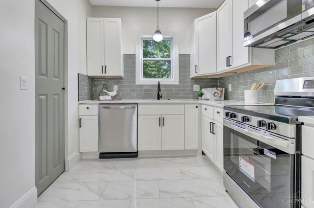 3020 Daytona Avenue, Cincinnati, OH 45211