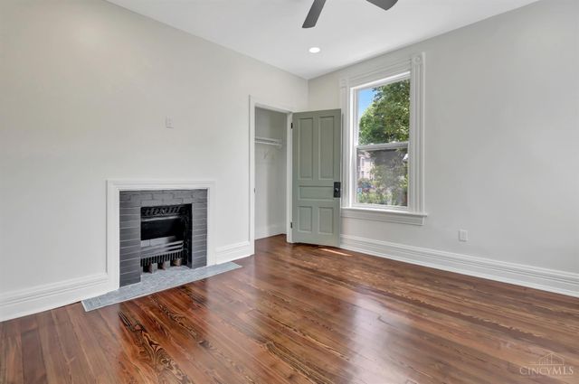 3020 Daytona Avenue, Cincinnati, OH 45211