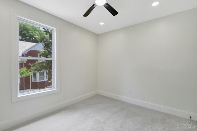 3020 Daytona Avenue, Cincinnati, OH 45211