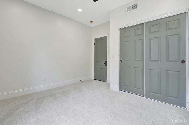 3020 Daytona Avenue, Cincinnati, OH 45211