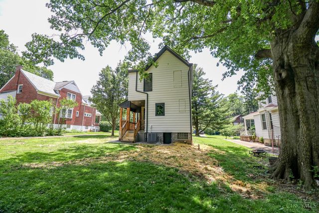 3020 Daytona Avenue, Cincinnati, OH 45211