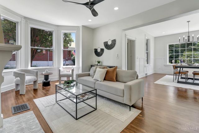3020 Daytona Avenue, Cincinnati, OH 45211