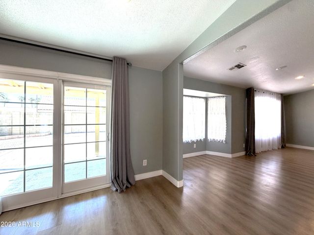 329 W BRISA Drive, Gilbert, AZ 85233