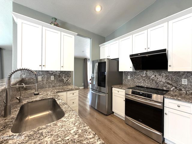 329 W BRISA Drive, Gilbert, AZ 85233