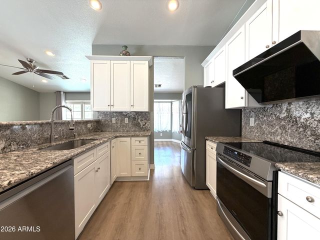 329 W BRISA Drive, Gilbert, AZ 85233