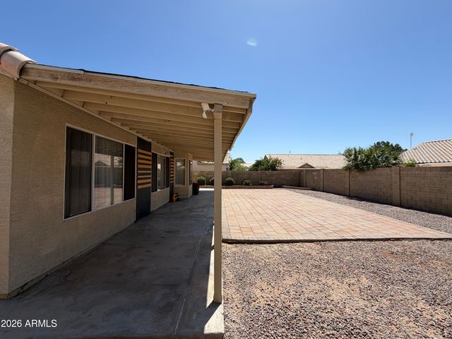 329 W BRISA Drive, Gilbert, AZ 85233