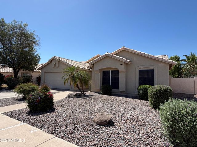 329 W BRISA Drive, Gilbert, AZ 85233
