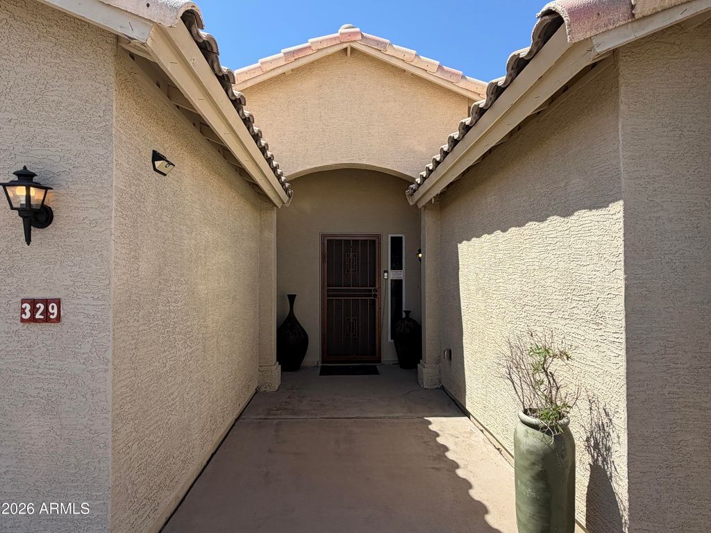 329 W BRISA Drive, Gilbert, AZ 85233 — photo 2