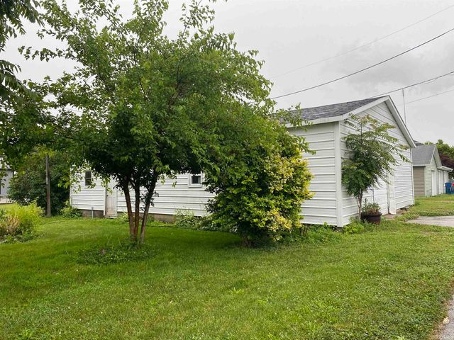 5807 N Sugar Street, Uniondale, IN 46791