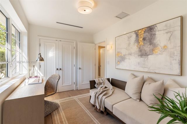 720 Madeira Ave, Coral Gables, FL 33134