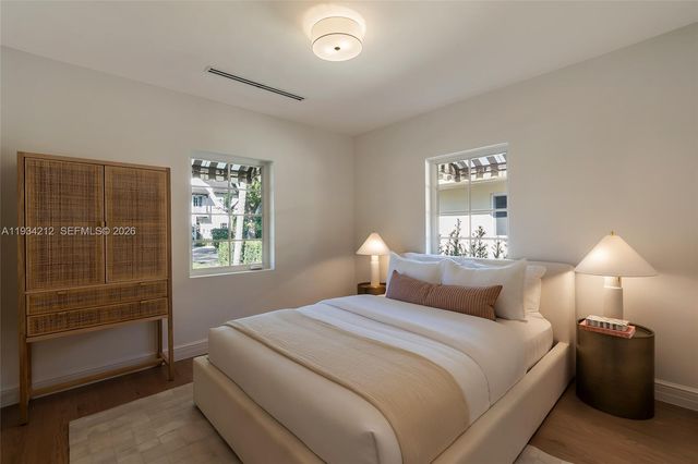 720 Madeira Ave, Coral Gables, FL 33134