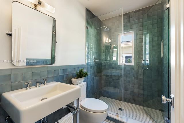 720 Madeira Ave, Coral Gables, FL 33134