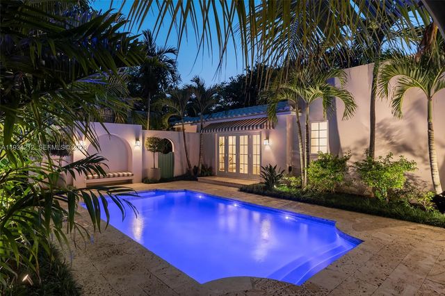 720 Madeira Ave, Coral Gables, FL 33134