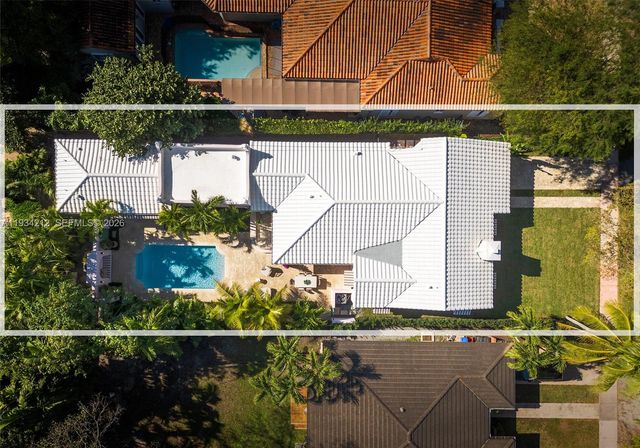 720 Madeira Ave, Coral Gables, FL 33134