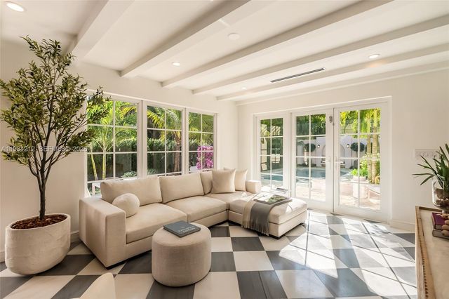 720 Madeira Ave, Coral Gables, FL 33134