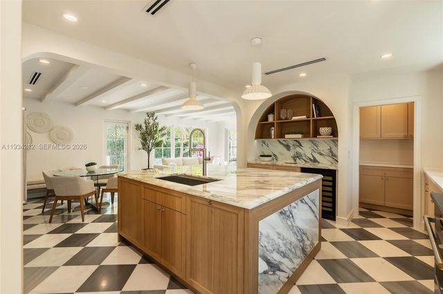 720 Madeira Ave, Coral Gables, FL 33134