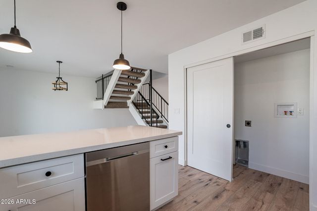 3909 S MILL Avenue, Tempe, AZ 85282