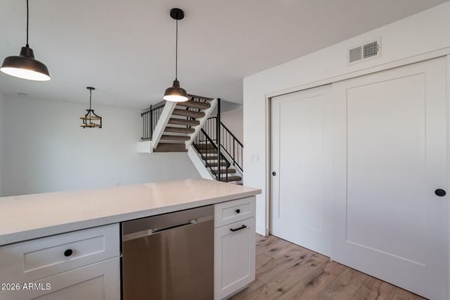 3909 S MILL Avenue, Tempe, AZ 85282