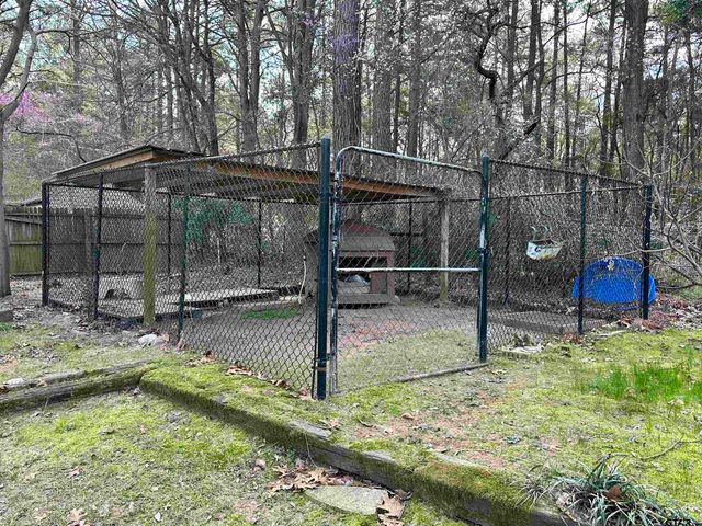 17035 Deer Run Rd, Flint, TX 75762