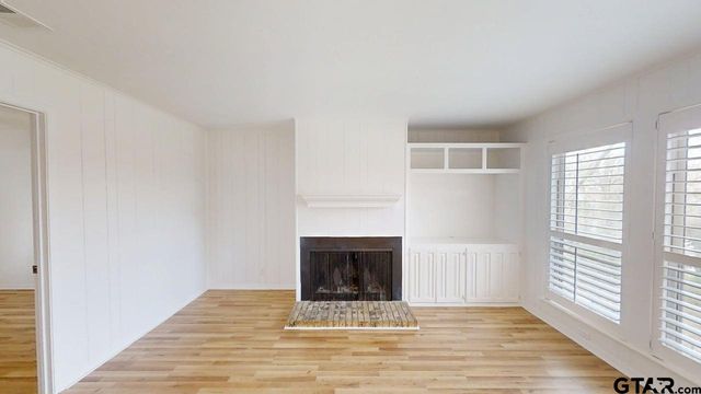 17035 Deer Run Rd, Flint, TX 75762