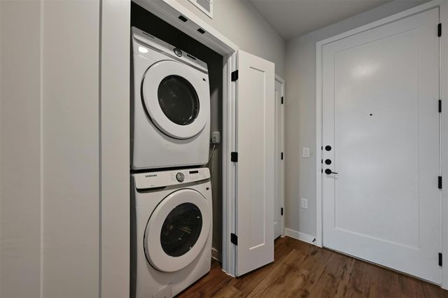 4510 Terry-O LN 305, Austin, TX 78745