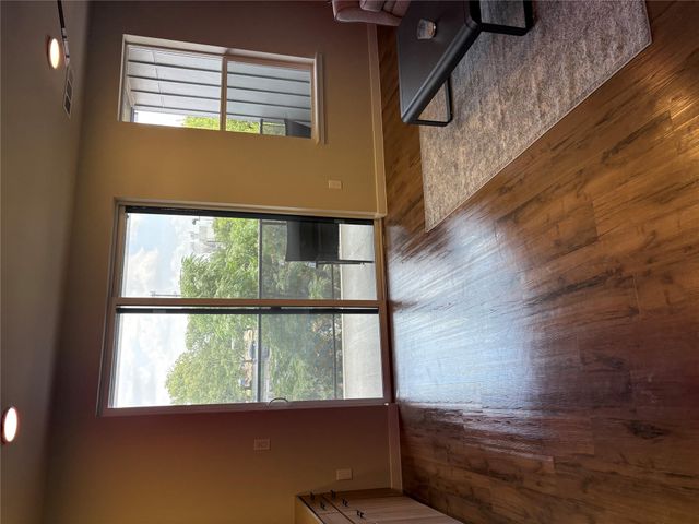 4510 Terry-O LN 305, Austin, TX 78745