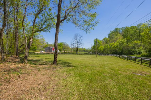 1 Johnson Hollow Road, Thompsons Station, TN 37179