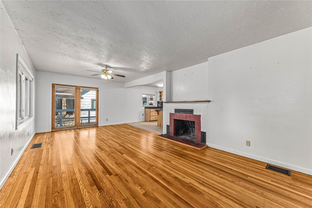 1216 S 3rd Street W, Missoula, MT 59801 photo 3