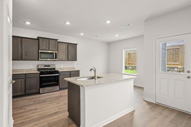 111 Condie Russell Avenue, Venus, TX 76084