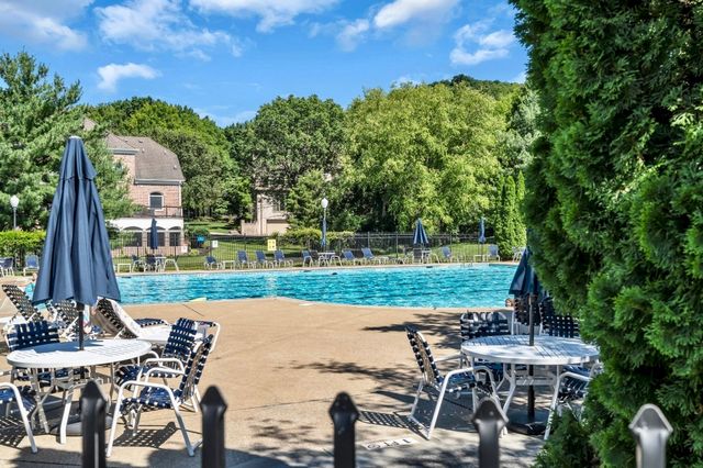 301 Ferris Ct, Franklin, TN 37067