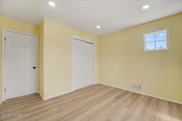 29 Lohsen Avenue, Keansburg, NJ 07734