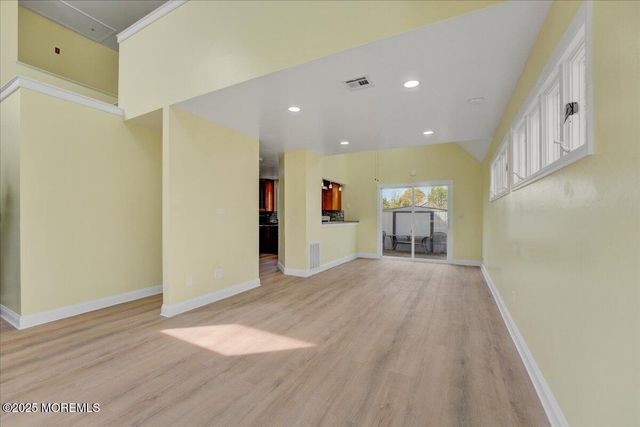 29 Lohsen Avenue, Keansburg, NJ 07734