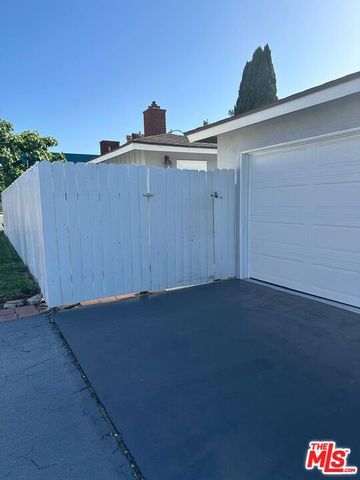 2903 W Carson Street, Torrance, CA 90503