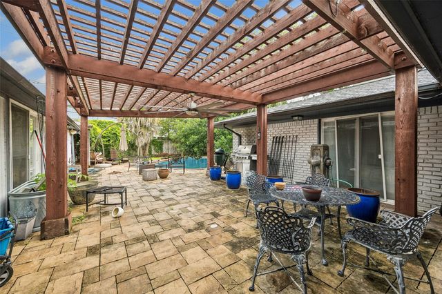 3714 N Braeswood Boulevard, Houston, TX 77025