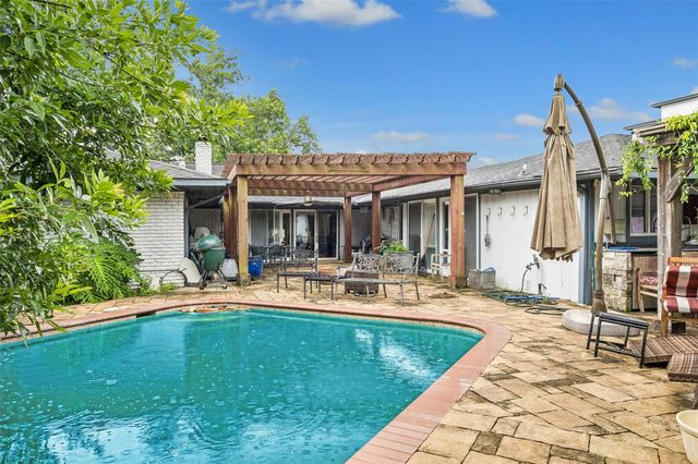 3714 N Braeswood Boulevard, Houston, TX 77025