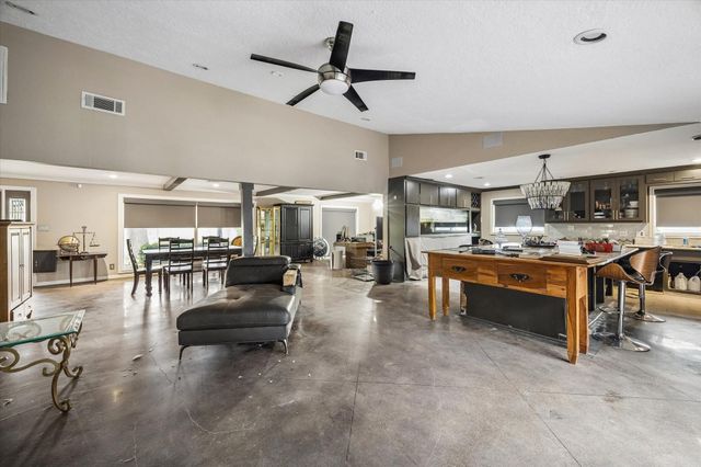 3714 N Braeswood Boulevard, Houston, TX 77025