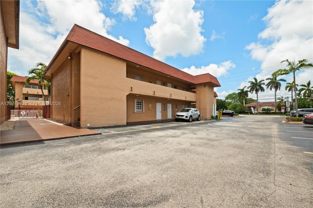 9950 SW 88th St 414-4, Miami, FL 33176
