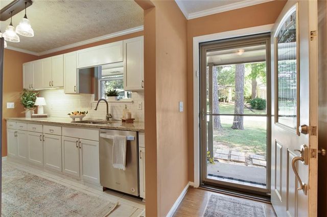 2494 Rhoanoke Drive, Duluth, GA 30096
