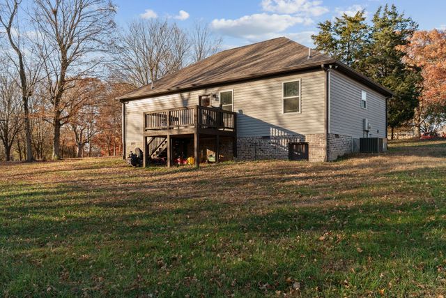 634 S Tunnel Rd, Gallatin, TN 37066