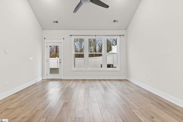 6 Thornfield Drive, Greenville, SC 29605