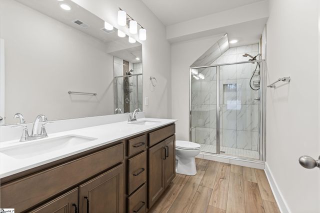 6 Thornfield Drive, Greenville, SC 29605