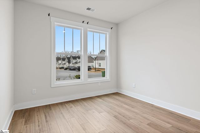 6 Thornfield Drive, Greenville, SC 29605