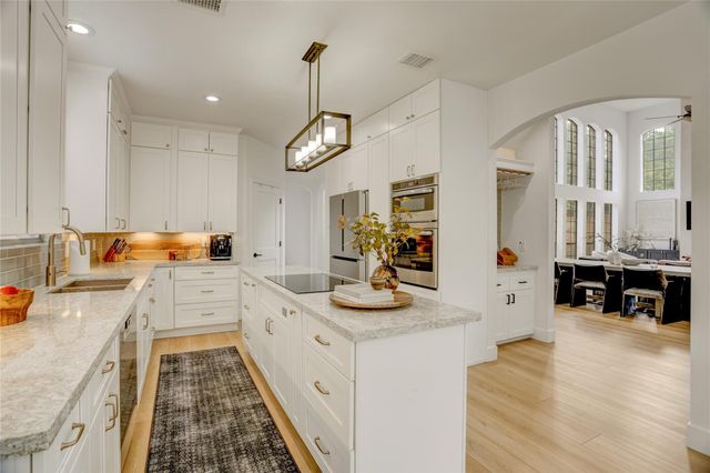 11703 Wickhollow Lane, Houston, TX 77043